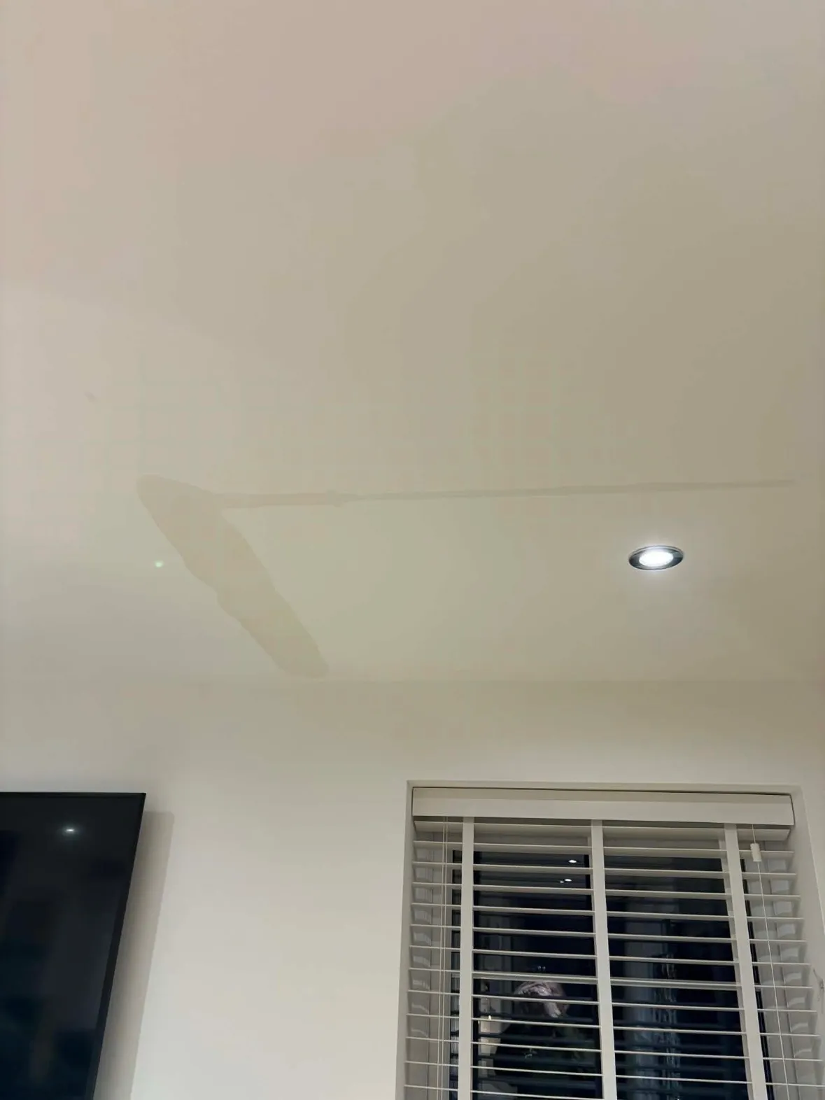 Kitchen ceiling repaired and made good after the leak was fixed